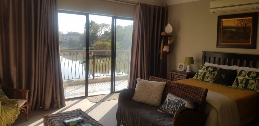 4 Bedroom Property for Sale in WestLake Country Safari Estate North West